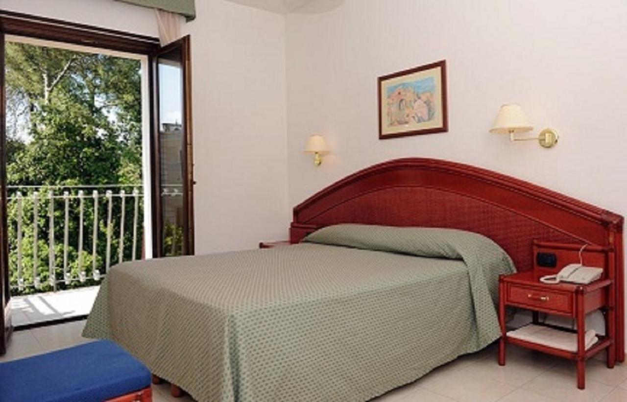 מרטינה פרנקה Hotel Villa Rosa מראה חיצוני תמונה