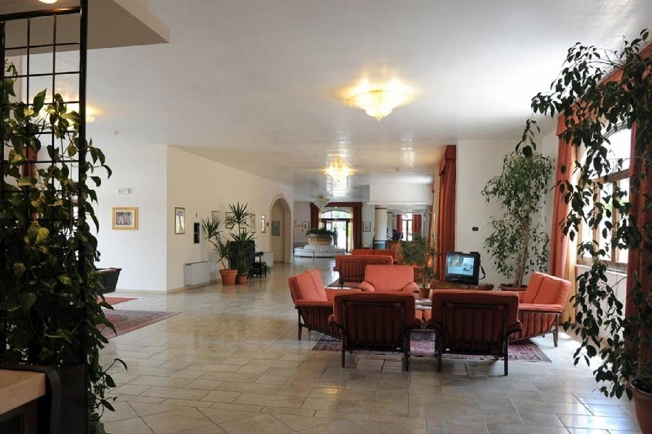 מרטינה פרנקה Hotel Villa Rosa מראה חיצוני תמונה
