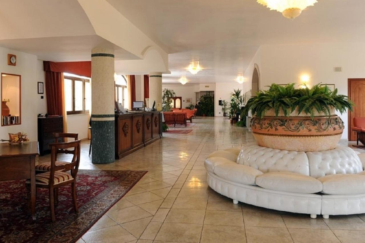 מרטינה פרנקה Hotel Villa Rosa מראה חיצוני תמונה