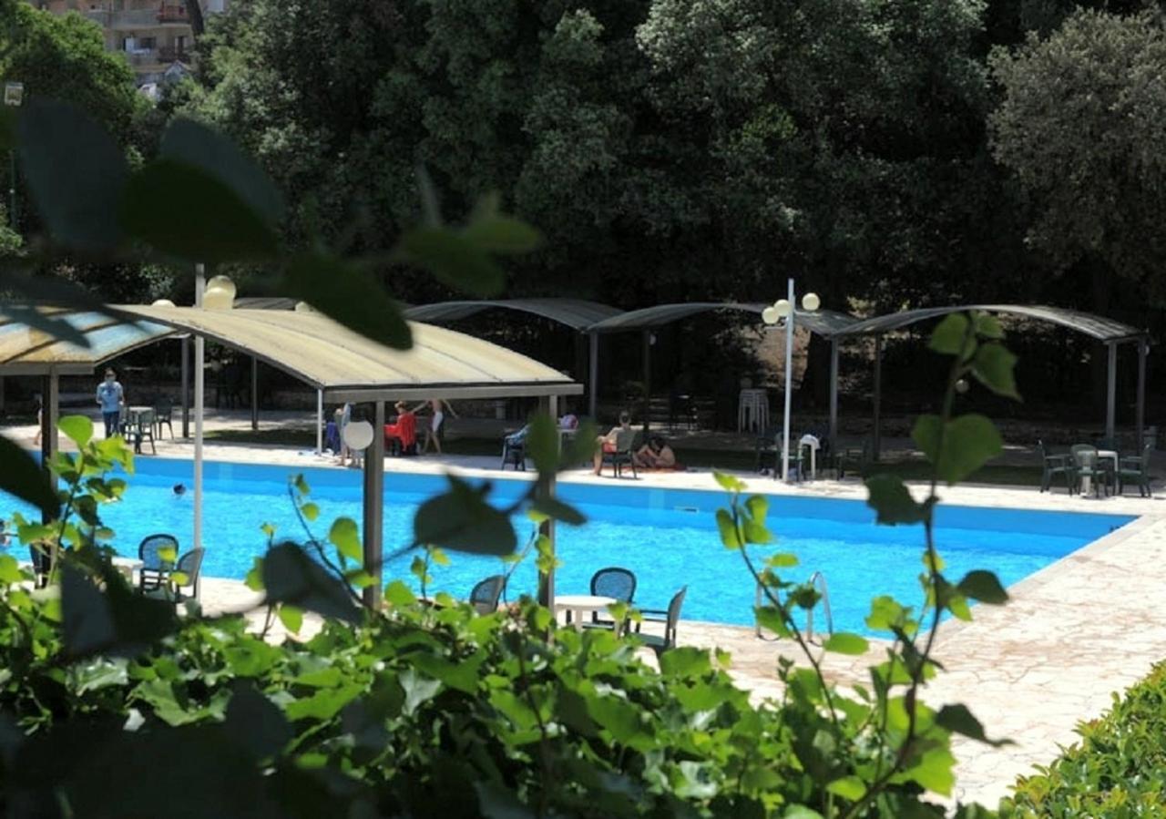 מרטינה פרנקה Hotel Villa Rosa מראה חיצוני תמונה